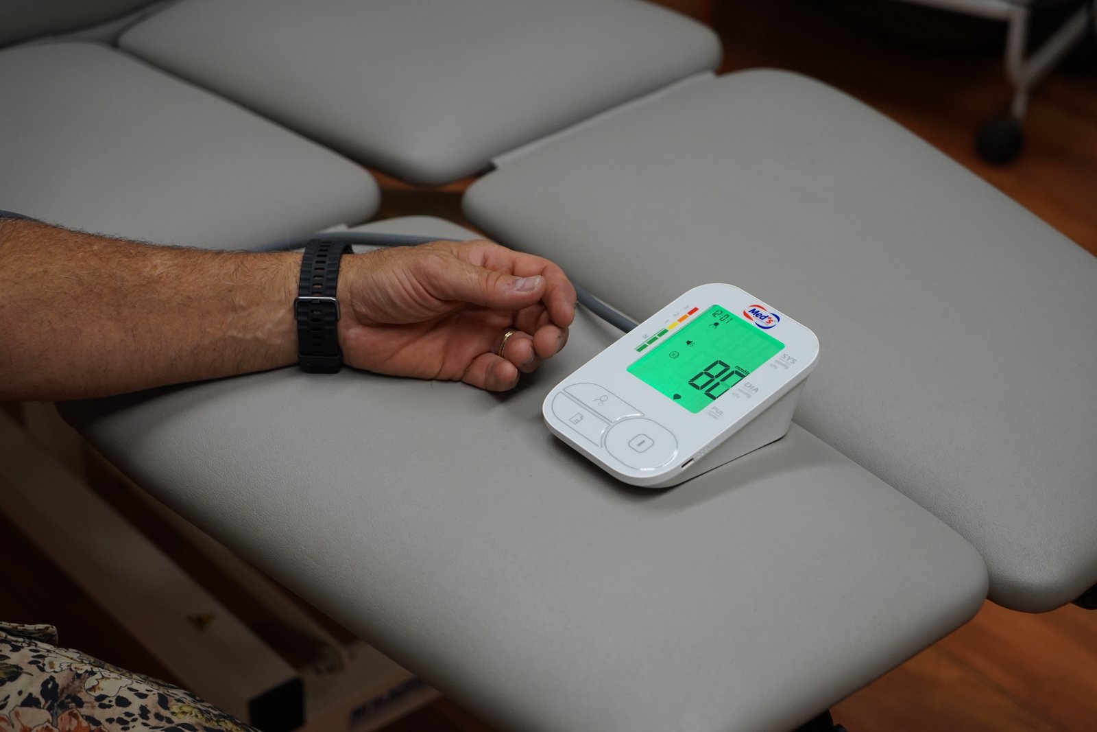 Sfigmomanometro Meds Digitale da Braccio FZ 510B Parlante - immagine 2